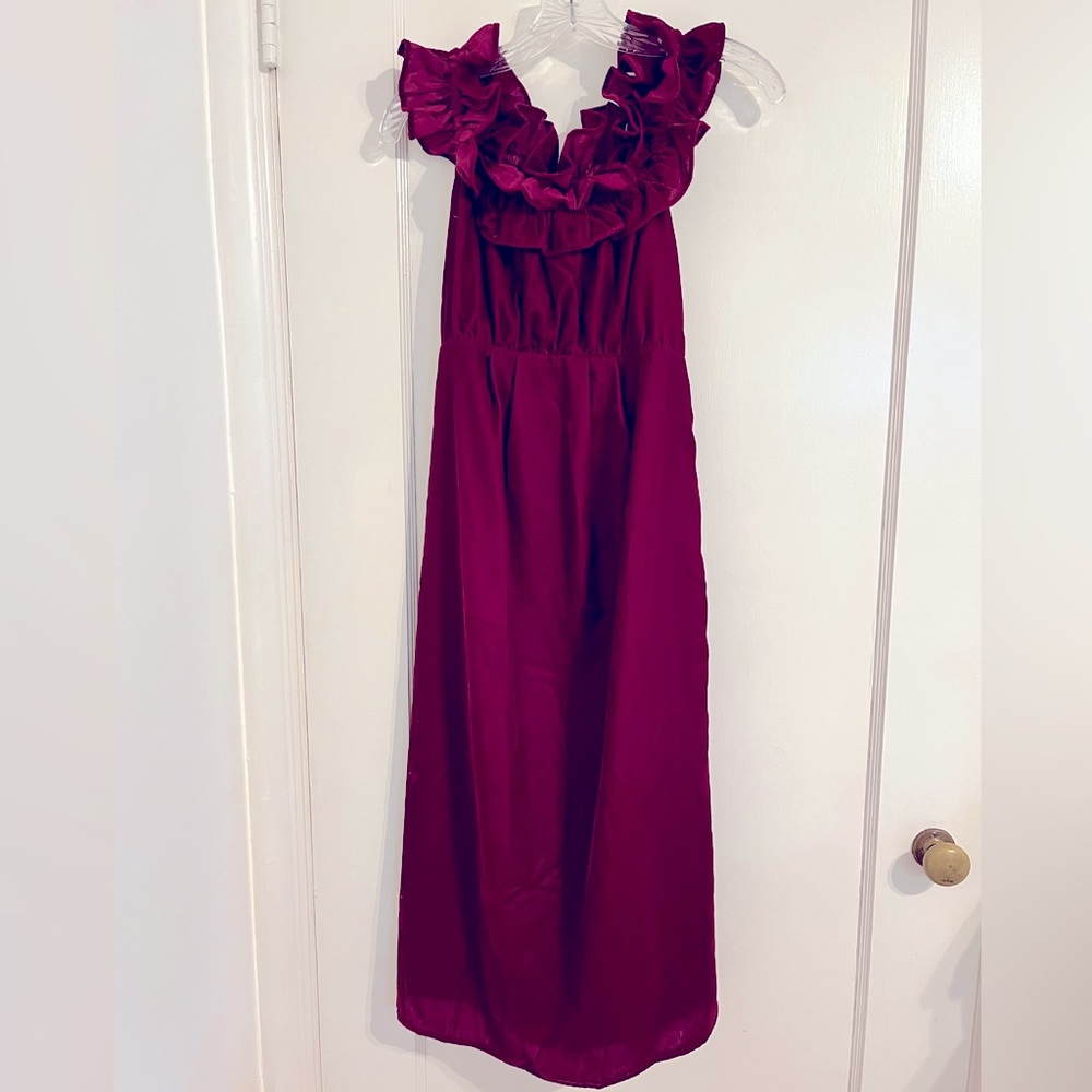 Maternity Hope & Ivy Bardot midi plush off the shoulder, side zip, back slit.
